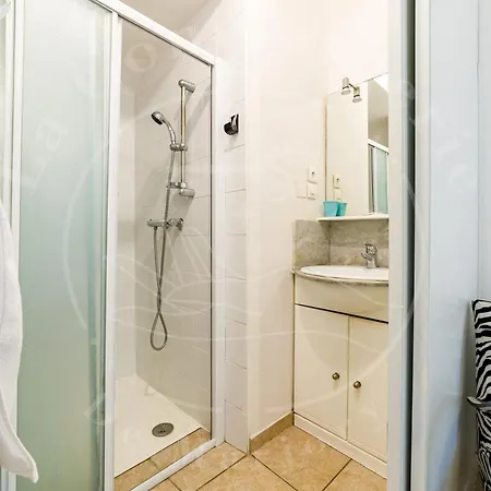 Le Voltaire - Escapade Ensoleillee Avec Terrasse